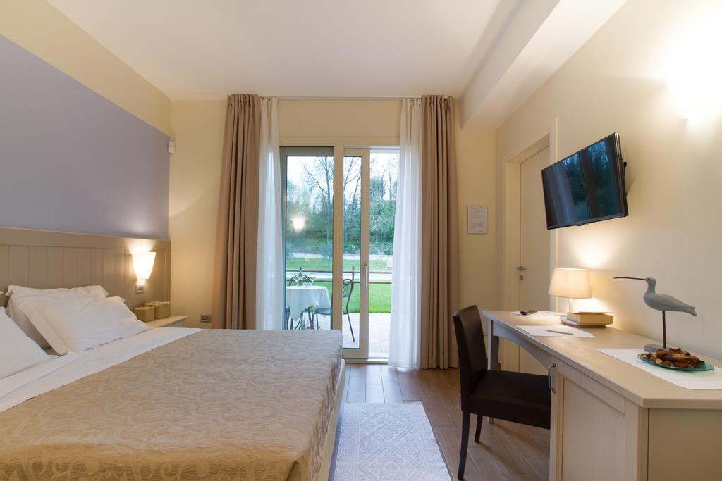 Agriturismo Ai Prati Lazise Kültér fotó